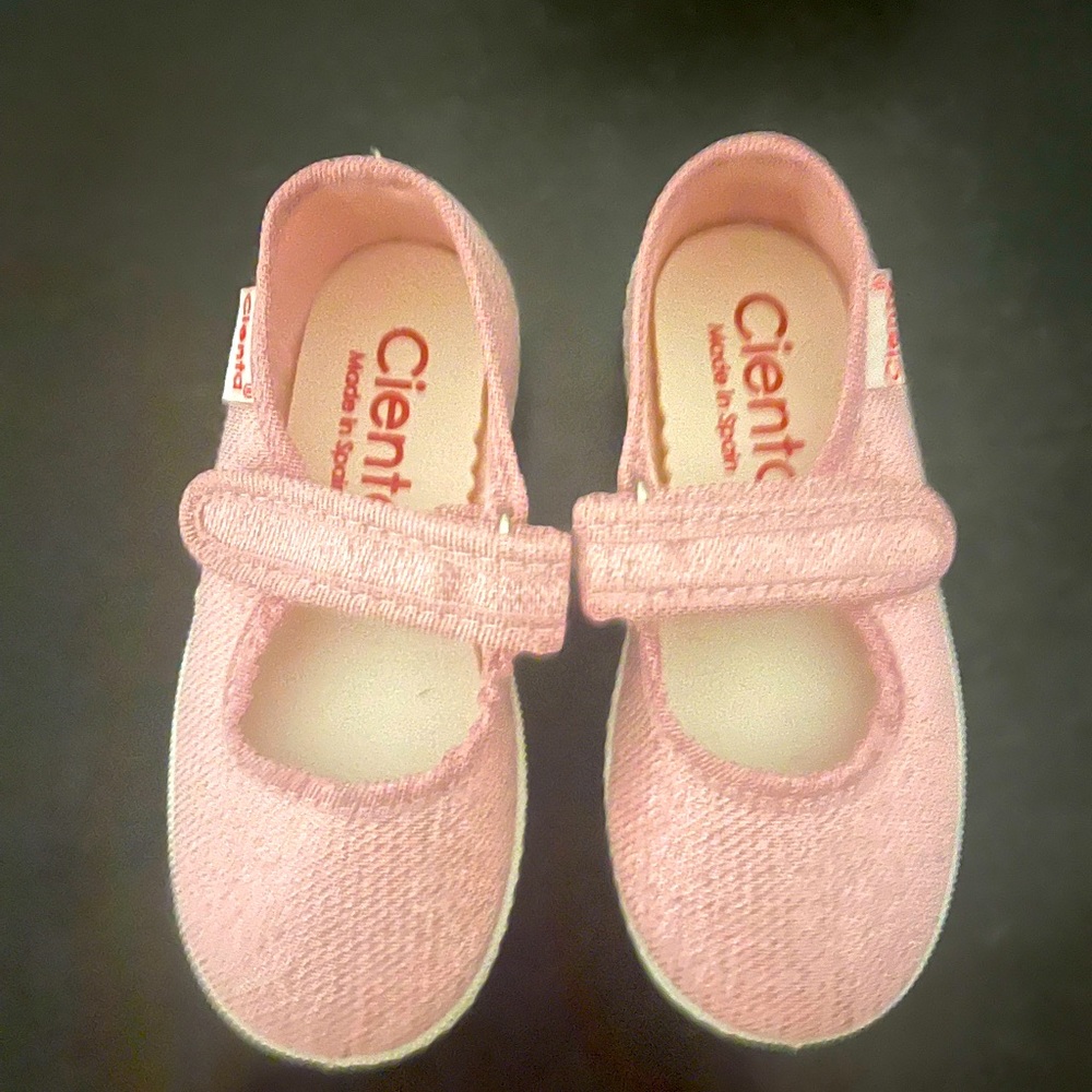 Beautiful brand new little Cienta shoes made in Spain size 23 = size 6 kids